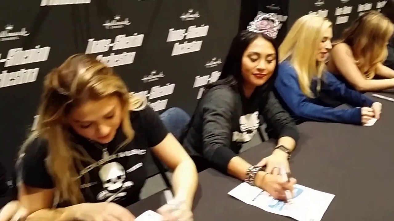 Trans Siberian Orchestra - Autograph Signing