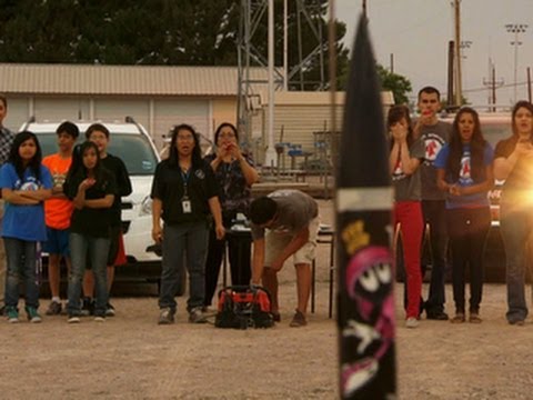 Texas teacher helps students reach for the stars - YouTube