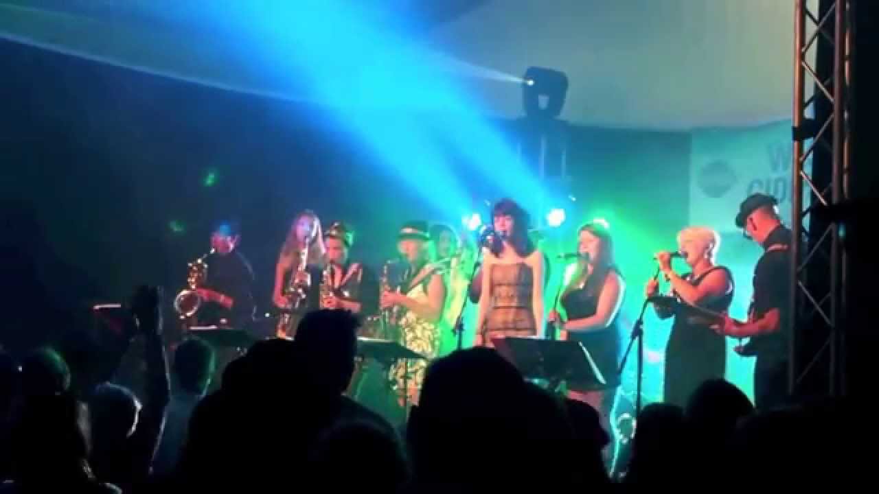 Lady Marmalade- Live at Looe- Falmouth soul Sensation