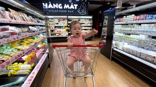 Mochi đi siêu thị Fujimart gần nhà với bố mẹ sau khi tan học