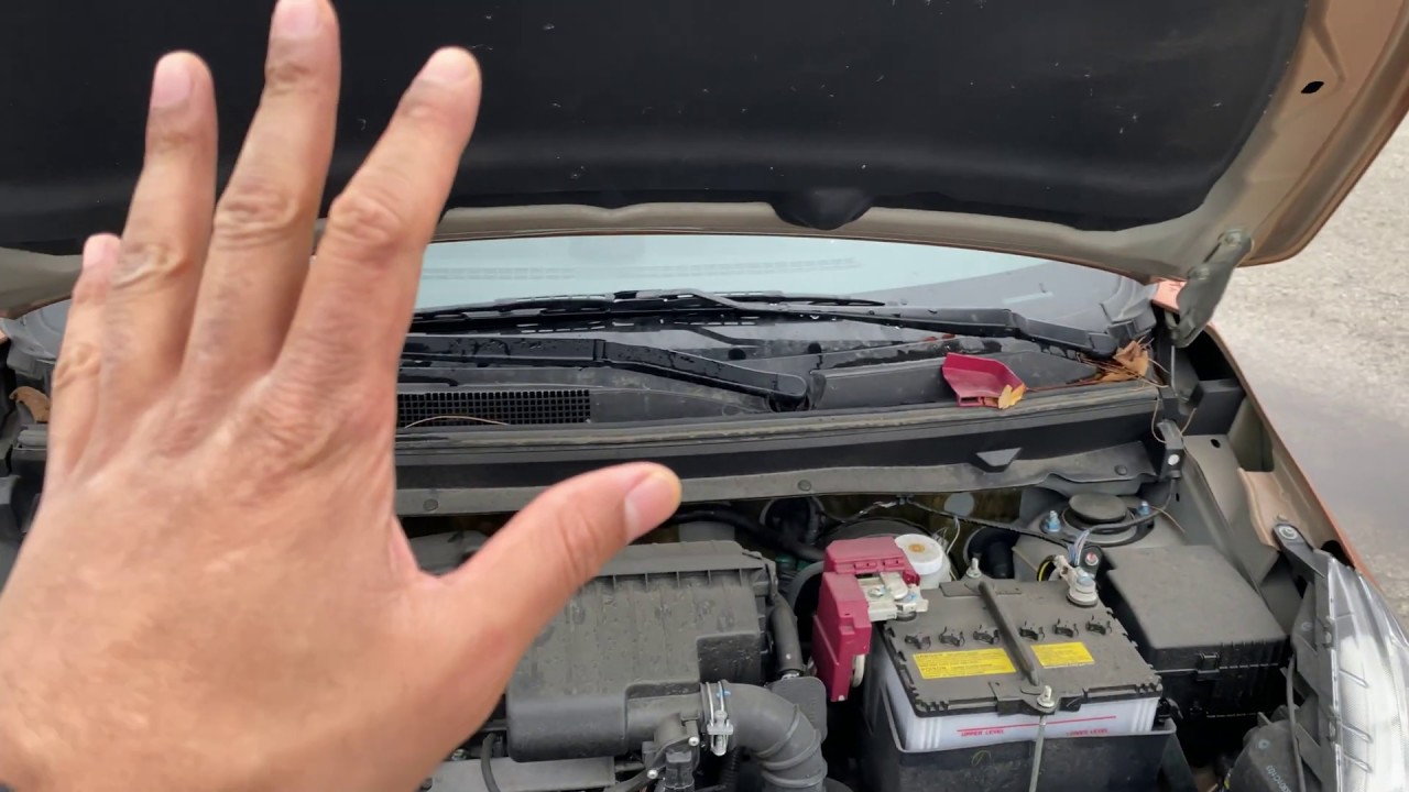 Mitsubishi Mirage – Engine coolant reservoir - YouTube