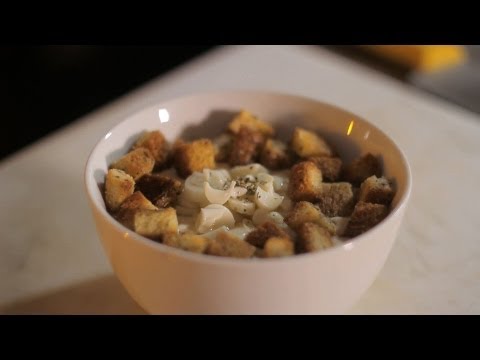 MENOS DE $20: CREME DE PALMITO C/ CROUTONS DE ERVAS