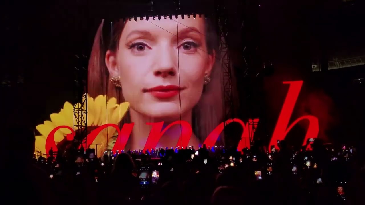 Sanah  - Intro & Szampan Chorzów (KONCERT 2023)