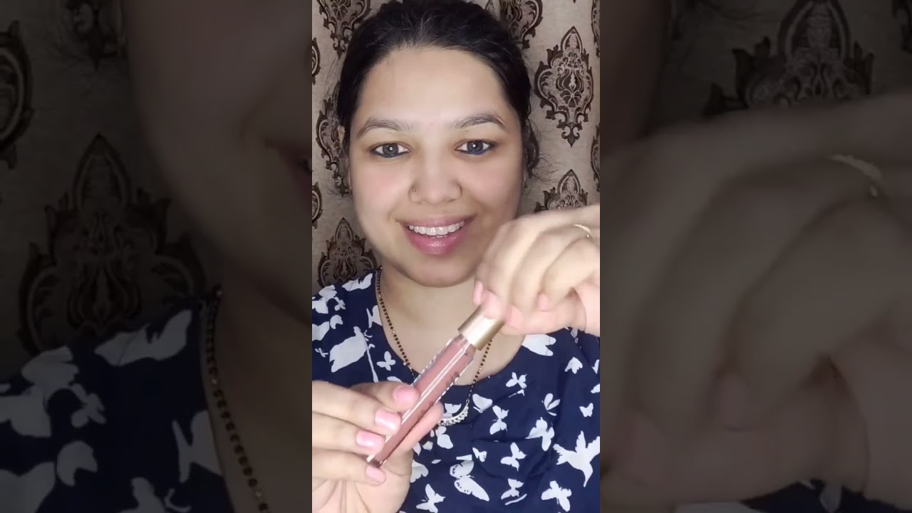 Lipstick and Blue kajal BlushBee makeup / Review and application 