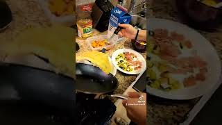 She's Getting Down In The Kitchen Again! #bestfriends #foodporn #couplesvlog #leggings #likeforlikes
