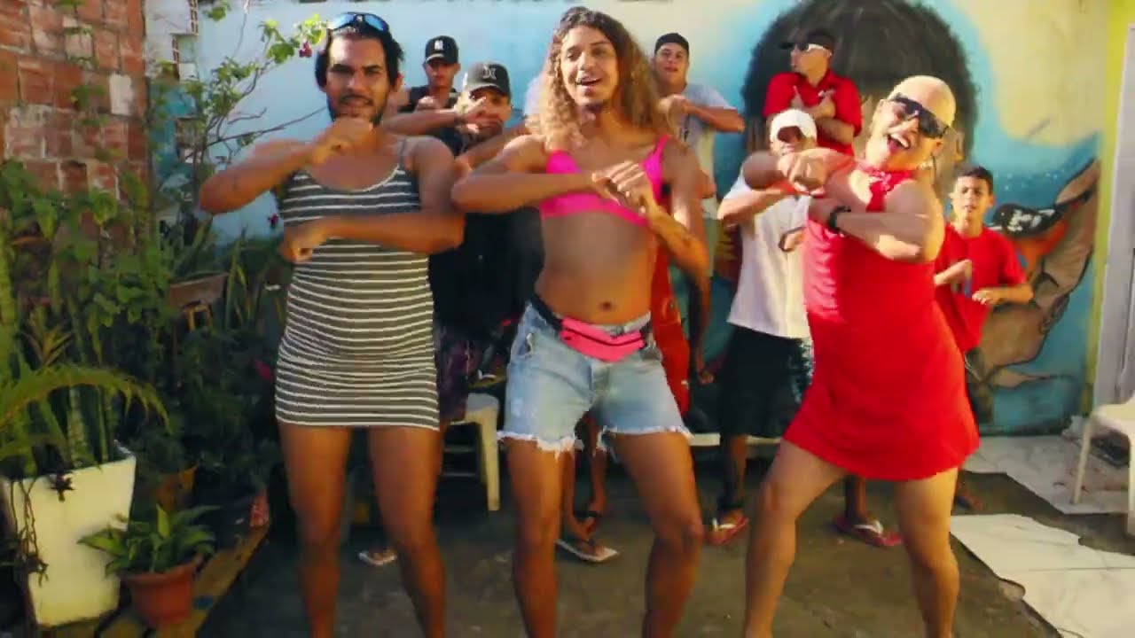 Watch Macopite - Swing do Maloka (feat. Os Malokas, As Cremosas/Official Music Video) on YouTube Watch Macopite - Swing do Maloka (feat. Os Malokas, As Cremosas/Official Music Video) on YouTube