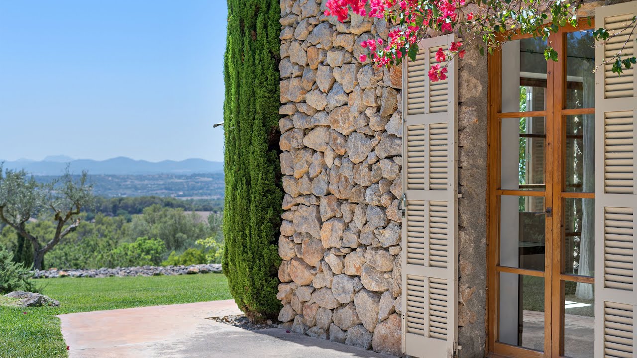 Luxury Mallorca Finca in Artà: Timeless Architecture & Panoramic Mediterranean Views