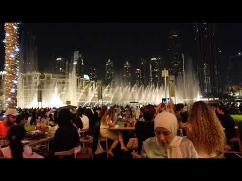 Dubai 2022 - Water Fountain show - View from Nando's Dubai Mall