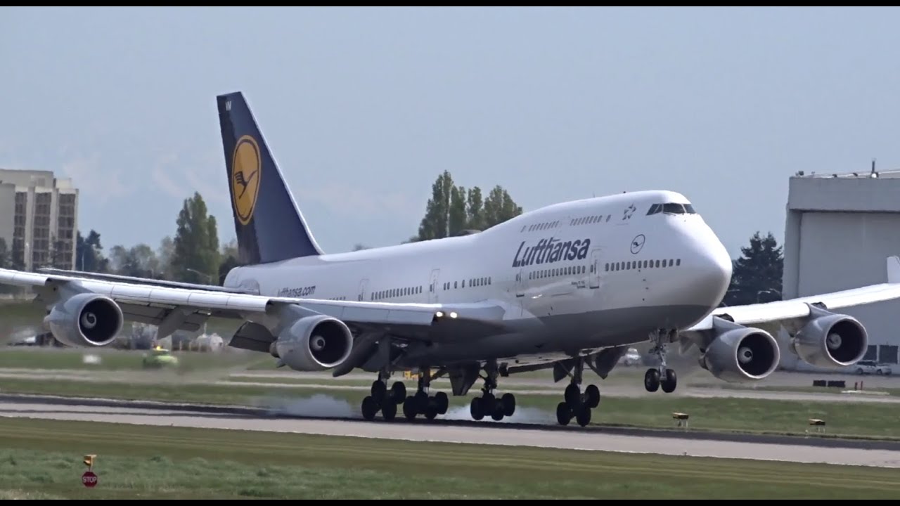 Lufthansa Boeing 747430 Quick Plane Spotting Arrival (1080HD