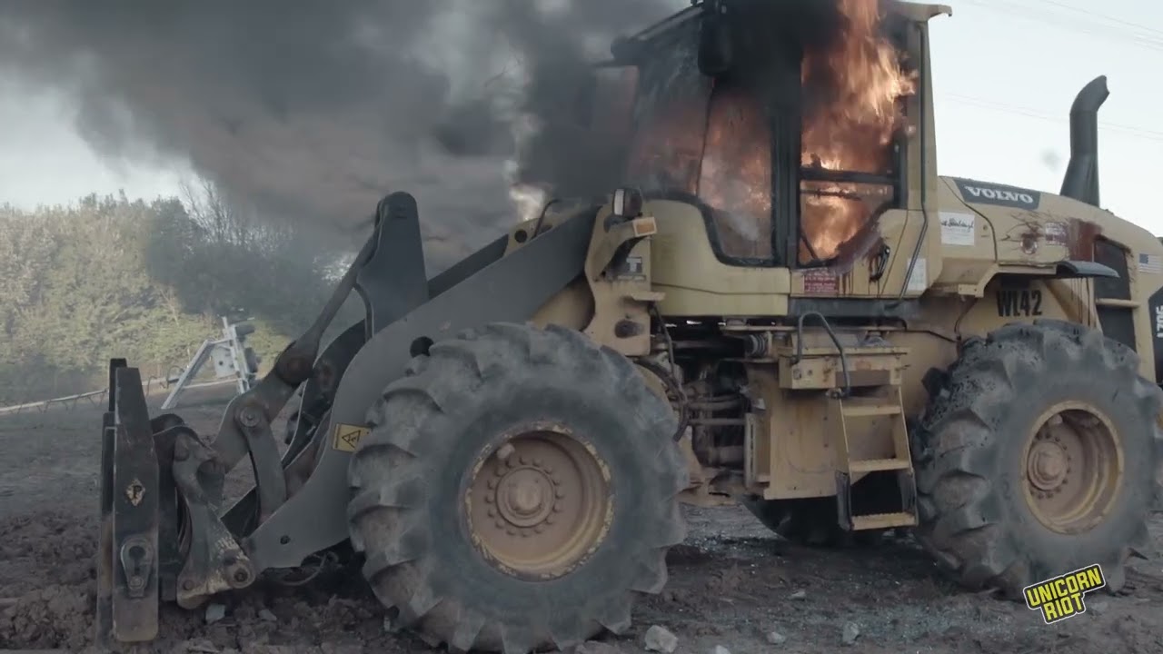 Hundreds of 'Cop City' Opponents Overrun a Police Surveillance Outpost in the South River Forest