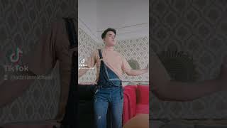 Tiyulah Itum