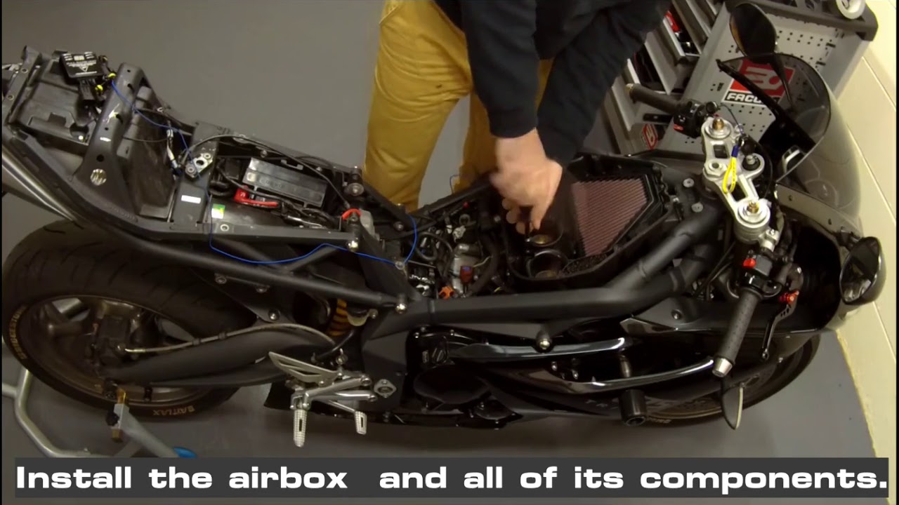 Full Race Unit (Launch Control, Quickshifter, Pit lane limiter ) installation Triumph Daytona 675
