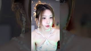 迷人的黎闪电20230407070534