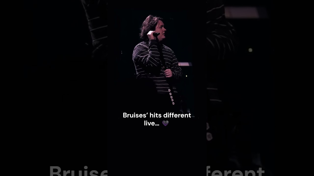 Lewis Capaldi – Bruises (Live in Christchurch, New Zealand) 