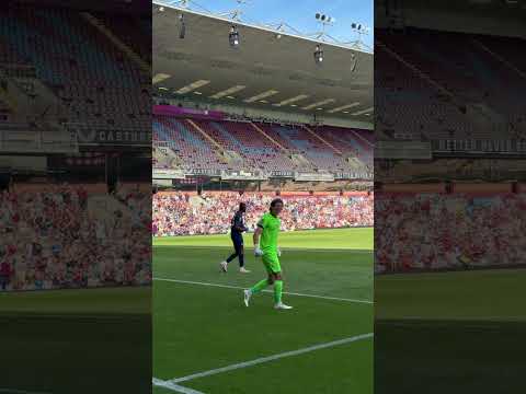 Standing up to be counted 🧤 #burnleyfc #football #efl