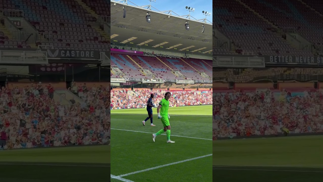 Standing up to be counted 🧤 #burnleyfc #football #efl
