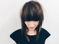 How to cut layers and  perfect round bang for medium length