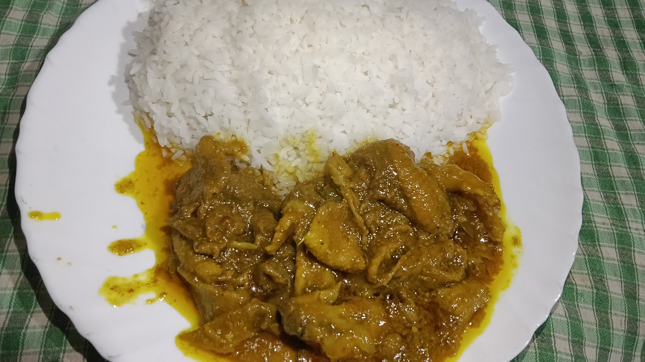 Hello doston today I eat rice and murgi chamdi 