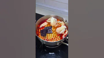 100 Ways To Eat Instant Noodles Food Noodles Ramen 
