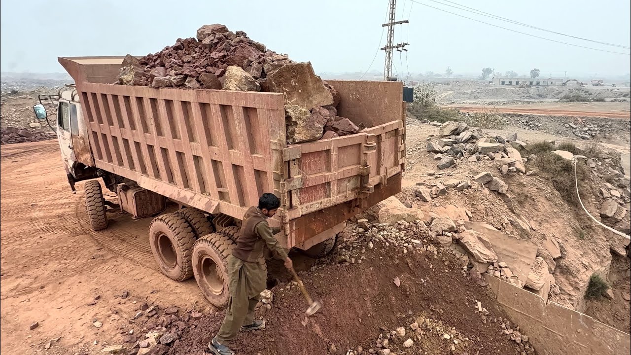 Fully Loaded Dump Truck Causes Massive Hopper Jam | Giant Rocks Crushing Action 