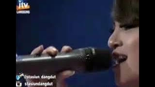 ROSITA DEWI  ~ LIVE JTV ~  Bulan diranting cemara