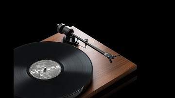Unboxing and setting up the Pro-Ject E1 Phono turntable