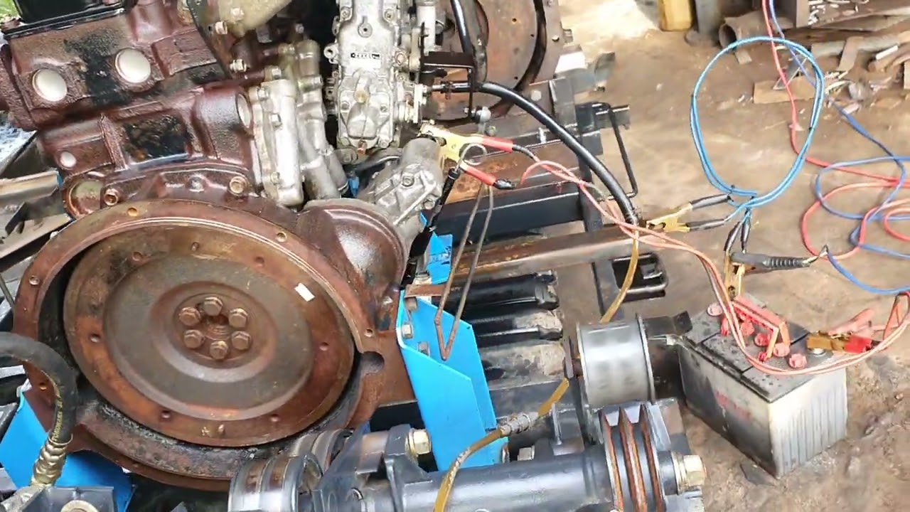 Nissan td23 giá rẽ anh em có nhu cầu lien he 0939656012