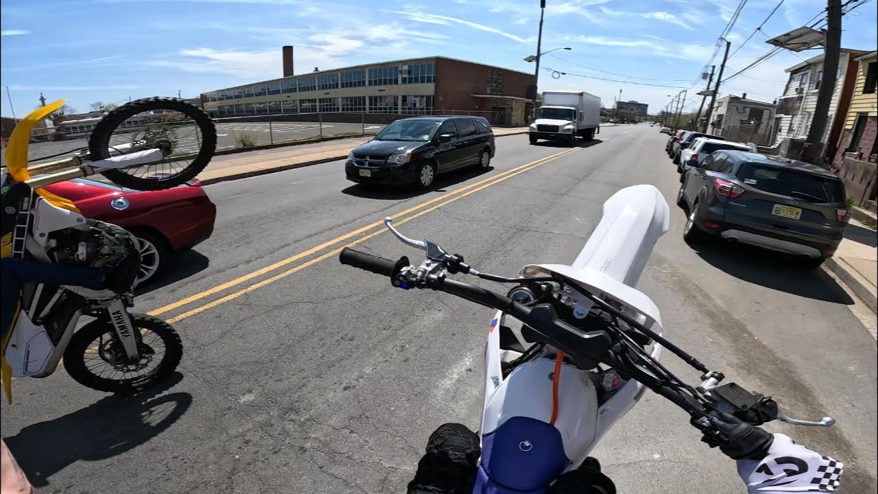 RIDING NEW YZ450F ANNIVERSARIES IN THE HOOD!