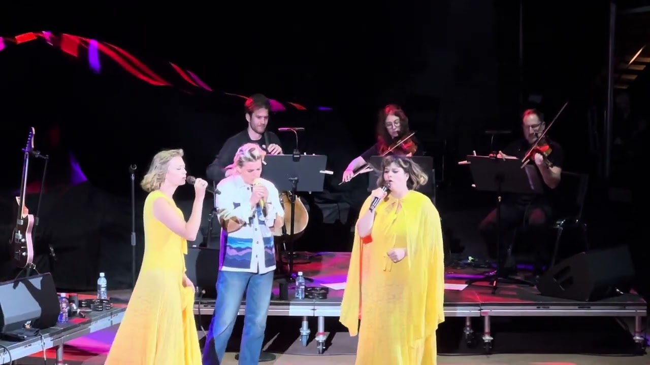 Lucius (with Brandi Carlile), “Everybody Hurts” (REM cover), @ Red Rocks, 09-07-25