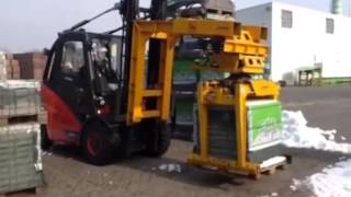 PROBST Stapler-Anbauzange STAZ-KA mit Seitenschieber, Handling Baustoffpakete in Betonwerk in Dessau