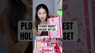 IS THIS PLOUISE HOLIDAY BOX HUGE?!! #makeupreview #adventcalendar #holidaygifts #unboxing