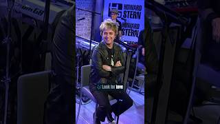 Billie Joe Armstrong Listens To A Tape Of Him Singing At 5 Years Old 2024