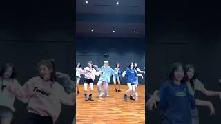 Download Lagu Newjeans - Hype boy song lyrics #aestheticstatus #lyrics_whatsapp_status #songlyrics #lyrics #tae MP3