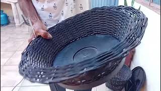 Artesanato com fio de telefone e internet.