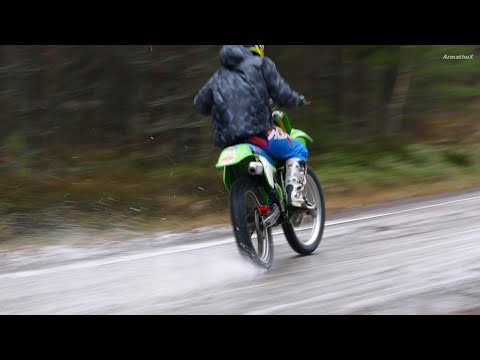 Kawasaki KX500cc 2 Stroke Sideways Wide Open Raw 