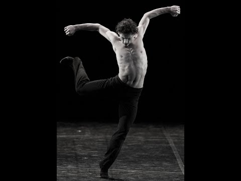 Премьер Михайловского театра Иван Васильев отметил 10-летие карьеры