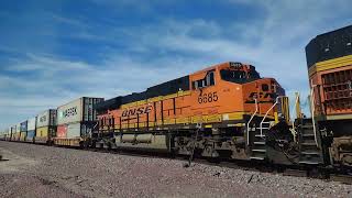 Very Fast EB BNSF Port Stack Train In Daggett Ca! #bigbossrailfanner