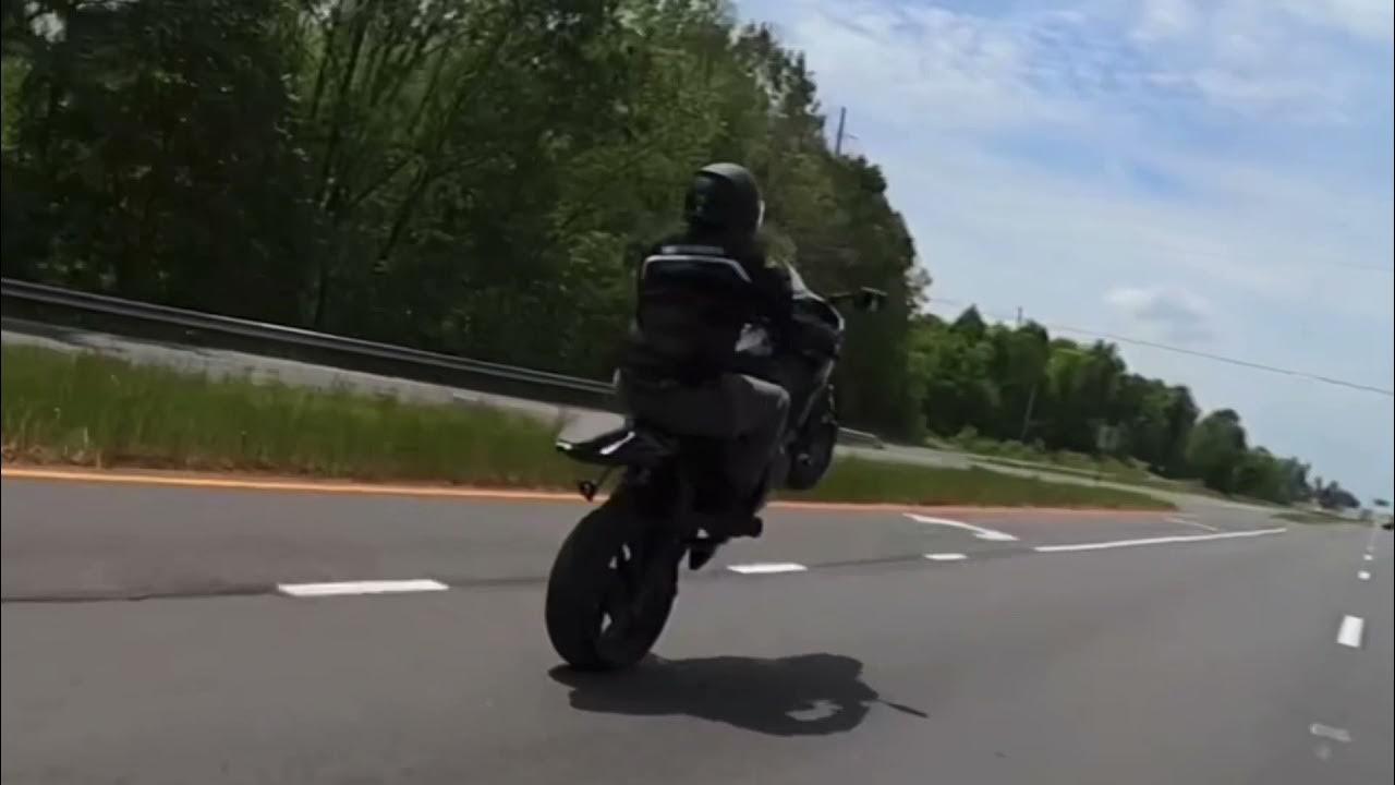 Zx10r vs busa vs cbr1000 YouTube