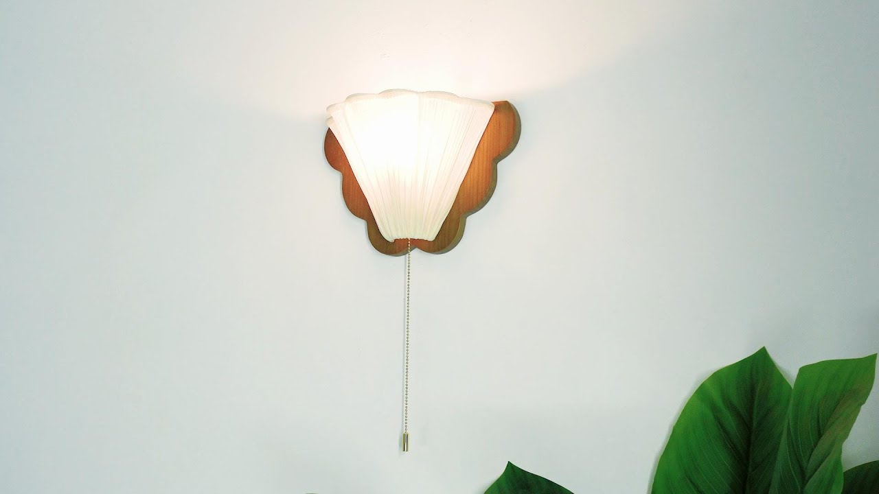 Elegant Butterfly Motif Wall Lamp - Classic French-Inspired Decor