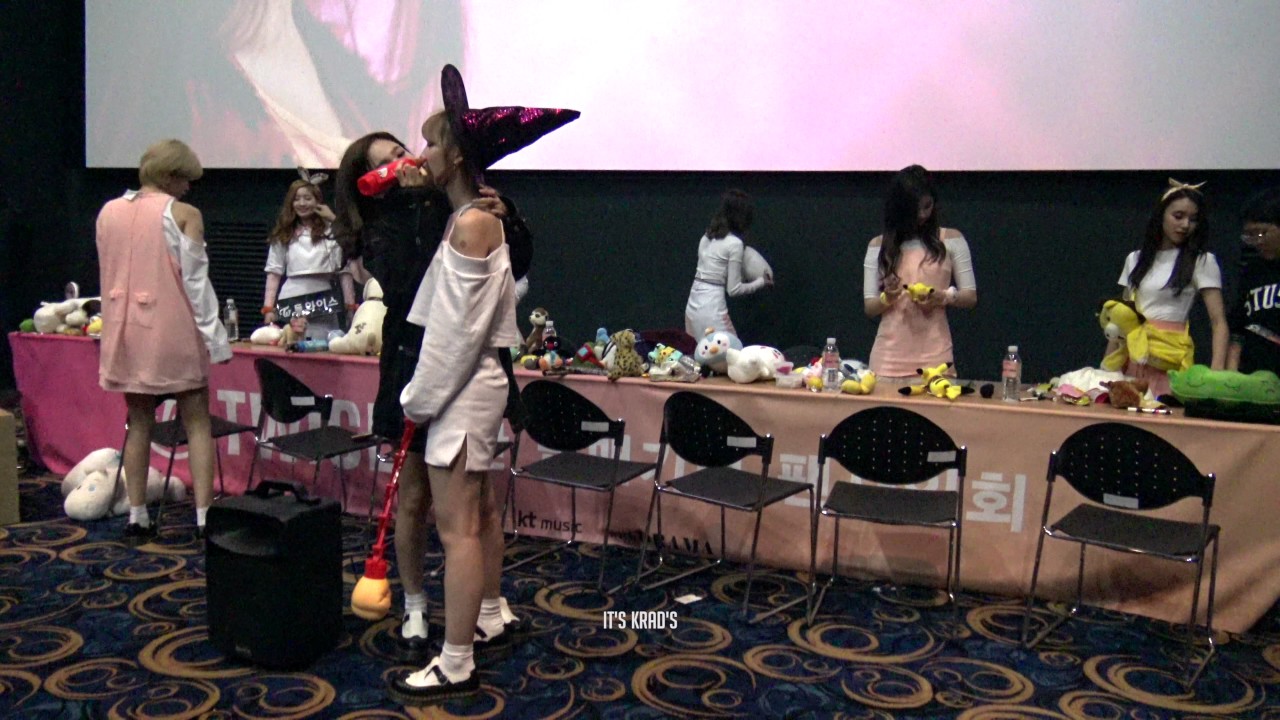 20161108 트와이스 TWICE 건대 사인회 - 룸메즈와 나연