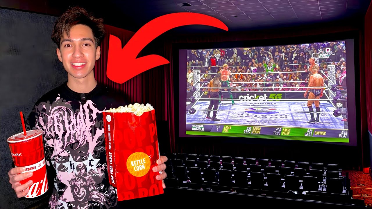 I Watched WWE ROYAL RUMBLE in a MOVIE THEATRE! 