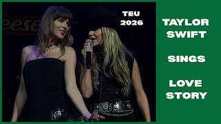 Taylor Swift Sings LOVE STORY in a surprise performance with Lainey Wilson at Travis' TEU Concert!