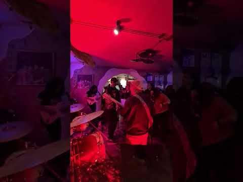 Bichara Tyo Bhaisi live at Musicology
