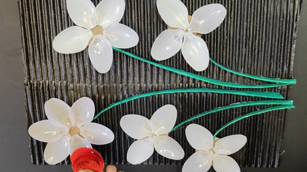 Best Out Of Waste Plastic Spoons Reuse Ideas / Paper Craft For Home Decoration / DIY Room Decor 