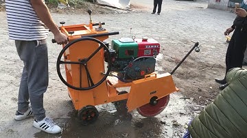 Máy cắt bê tông đường nhựa KC20 đầu nổ D8