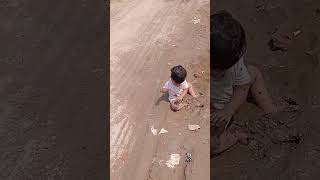 মাটির ময়না কাঁদায় পরে কাঁদা মাখামাখি #মাটির #mud #vairal #vairalvideo #vairalshort #trending