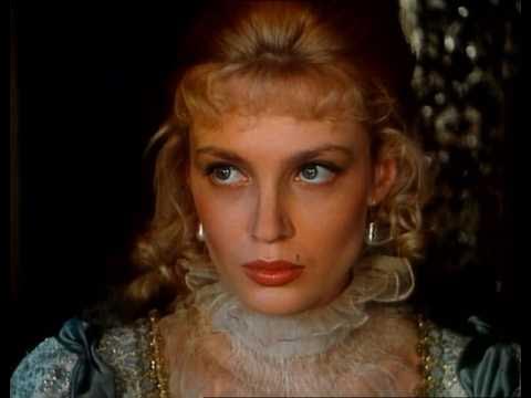 Juda katta kokraklar bilan porno filmlarni tomosha qiling Porno sexy qizi otasini yoldan ozdiradi