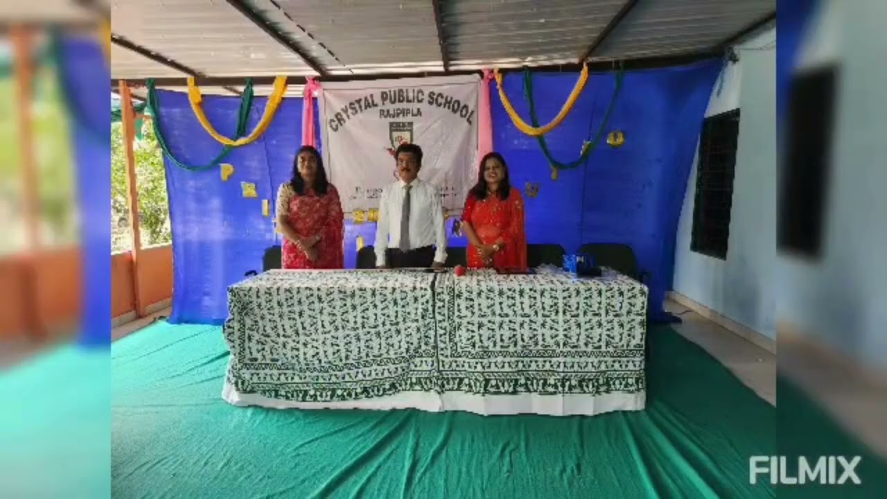 Students, art teachers & principal received magnificent prizes at Crystal Public School