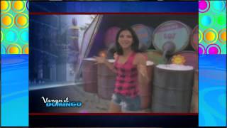 Anette Asbun En Cars Land En Anaheim, California