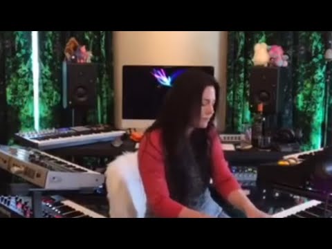 Evanescence's Amy Lee Performs Epic Remake Of 'I Wanna Dance With Somebody'